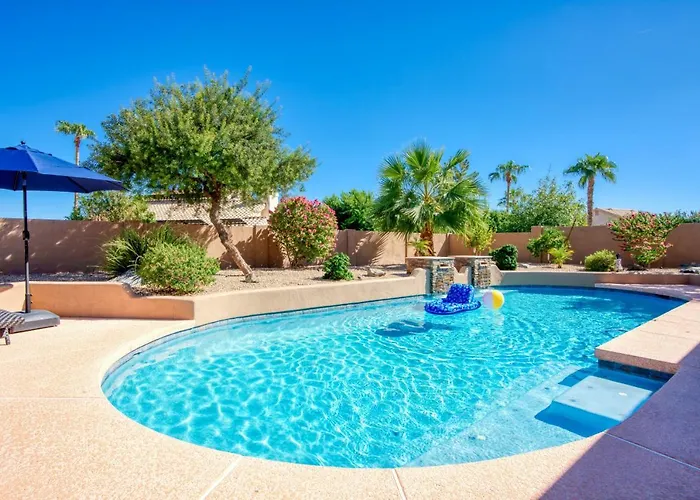 Villa Upscale Abode: Walk To South Mountain Park *