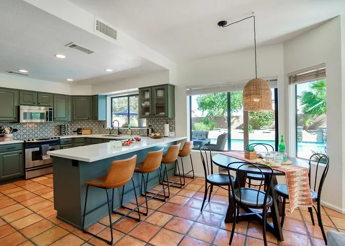 Upscale Abode: Walk To South Mountain Park * Phoenix